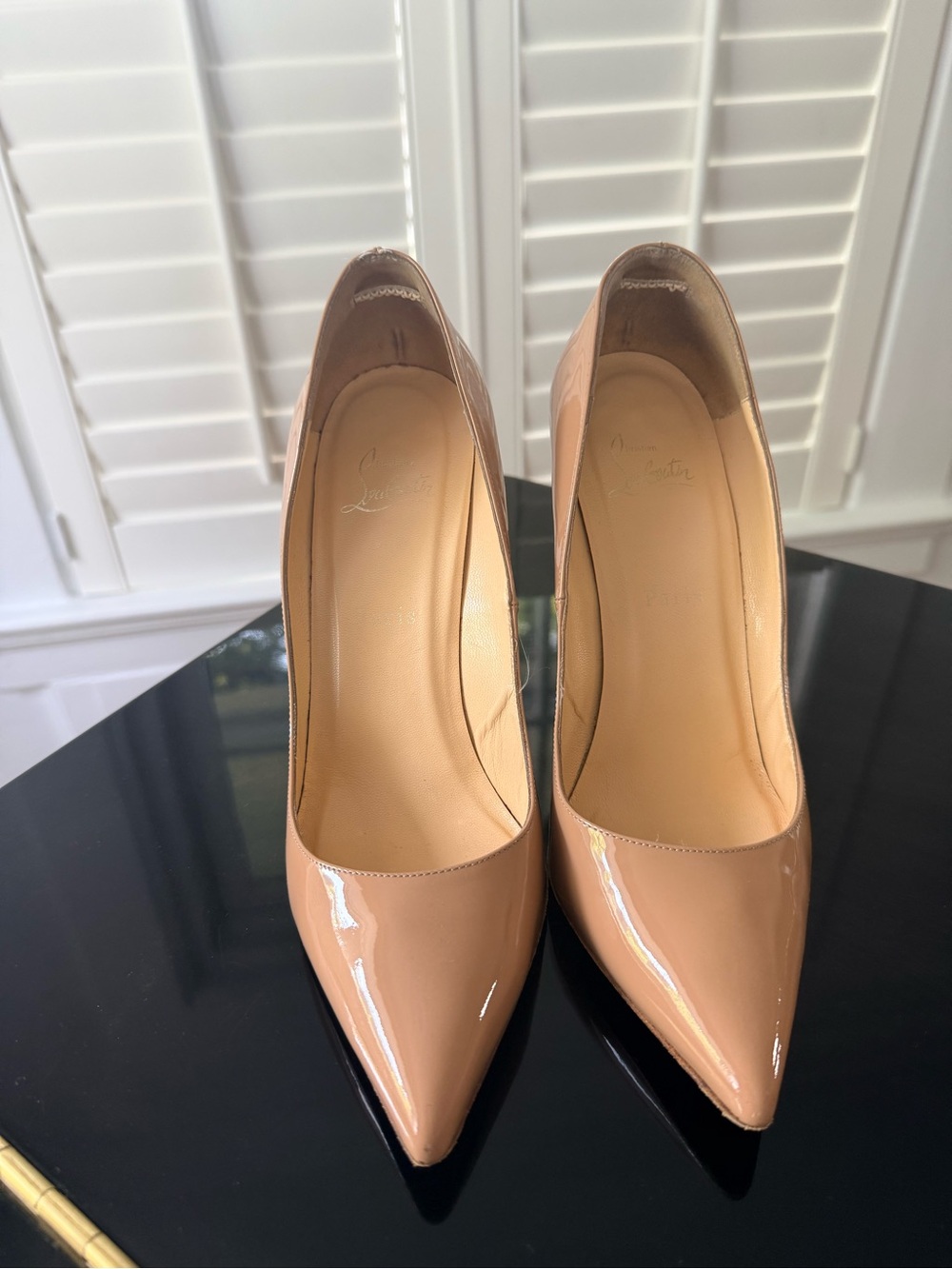 Christian Louboutin patent pigalle in nude calf. - Picture 3 of 6